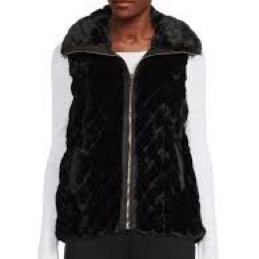 NWT Carmen Marc Valvo Minky Soft Faux Fur Diamond Quilt Vest Sz S